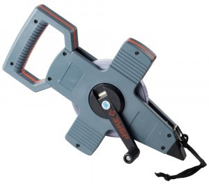 Мерная лента ЗУБР "МАСТЕР" геодезийная, сталь полотно с защит покр, 50мх10мм zu34181-050