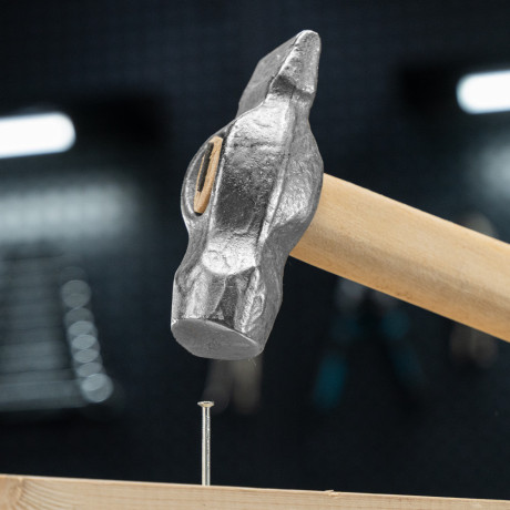 Молоток слесарный, 800 г, круглый боек, деревянная рукоятка