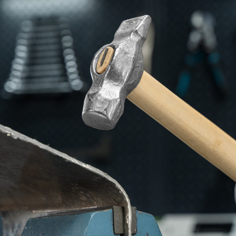 Молоток слесарный, 800 г, круглый боек, деревянная рукоятка