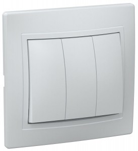 IEK КВАРТА ВС10-3-0-ККм выкл. СУ 3 кл. 10А крем. EVK30-K33-10-DM