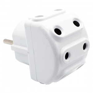 AY-KA (АЙКА) разветвитель (тройник) 5роз. 10A 250В плоская вилка белый (Турция) 7714300