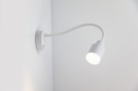 General св-к настен бра Loft подсветка под лампу GU10 бел Сказка 80x80x380 устан.отв.55х100 661938