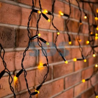 Гирлянда-бахрома (Айсикл) 4,8х0,6м, мерц.черн.провод, тепл.бел. 176LED без б/п 255-176 Neon Night