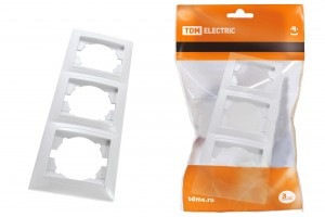 TDM Лама рамка СУ 3 мест. бел. (вертик.) (15!) SQ1815-0034