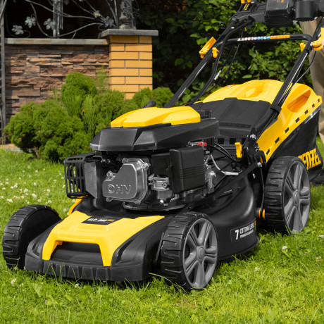 Газонокосилка бензиновая GLD-460SP-VE, 146 см3, шир. 46см, привод, вариатор, эл.старт, 60 л Denzel