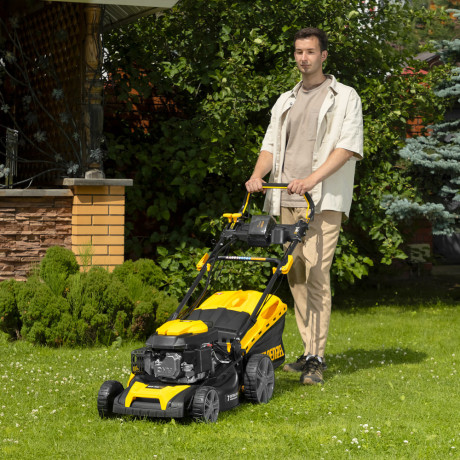 Газонокосилка бензиновая GLD-460SP-VE, 146 см3, шир. 46см, привод, вариатор, эл.старт, 60 л Denzel