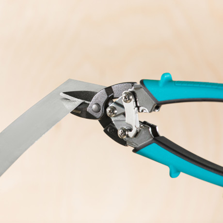 Ножницы по металлу "Piranha", 190 мм, прямой рез, сталь СrM, двухкомпонентные рукоятки Gross