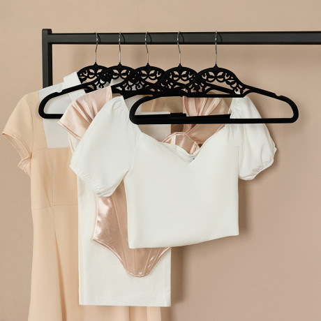 Вешалки для одежды тм VETTA, 4шт, 42см, с покрытием флок, цвет серый