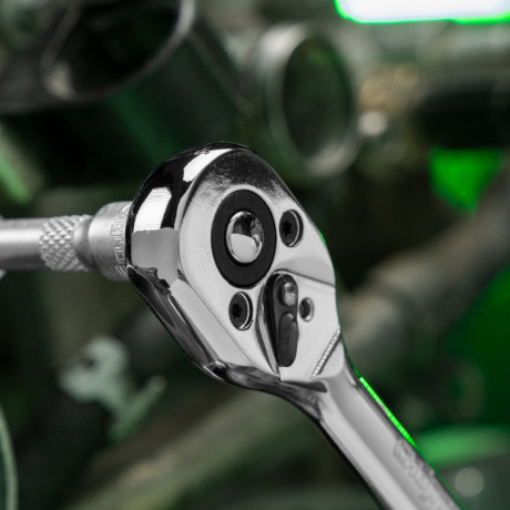 Ключ-трещотка 1/4", 45 зубьев, цельнометаллический, с быстрым сбросом, CrV, хром Сибртех