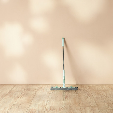 Швабра со сменной насадкой тм VETTA, насадка микрофибра, телеск.ручка 110см, сталь, пластик, 2 цвета