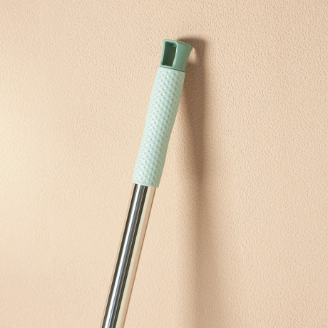 Швабра со сменной насадкой тм VETTA, насадка микрофибра, телеск.ручка 110см, сталь, пластик, 2 цвета