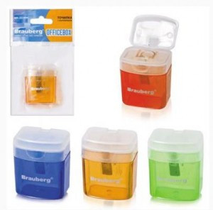 Точилка BRAUBERG "OfficeBox" с контейнером и крышкой, прямоугольная, ассорти, уп. с подвесом, 222494