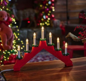 Фигура Новогодняя горка 7миниламп 39,5*30,5см, теплый белый, пластик крас Uniel UDL-L7101-007/SWA/WW