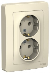 Systeme Electric BLANCA роз. СУ 2 мест. 16А молоч. (пл.осн., земля) BLNRS001022 (6!)