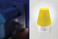 Camelion NL-192 ночник 0.5W 4LED 100x70x95 Светильник желтый 220V, пластик, выкл.