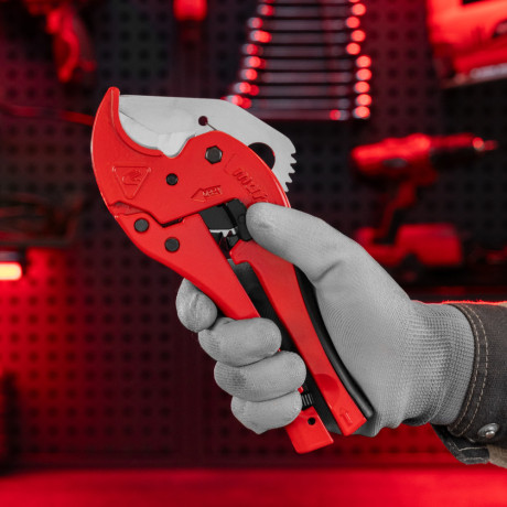 Ножницы для резки изделий из ПВХ, D до 42 мм, обрезиненная опорная рукоятка, порошковое покрытие рукояток Matrix