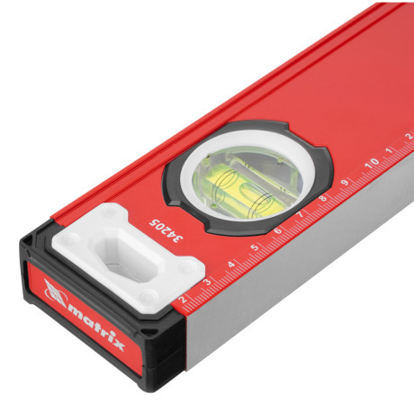 Уровень алюминиевый, фрезерованный, 3 глазка, рукоятки, 1500 мм Matrix