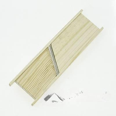 Терка для корейской моркови (дерево) 1018