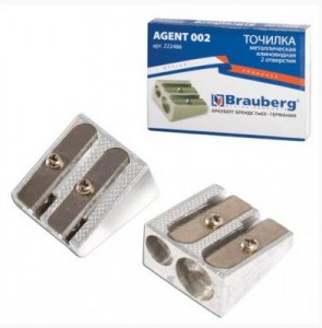 Точилка BRAUBERG "Agent 002", метал., 2отверстия, клиновидная, в карт. коробке, 222486