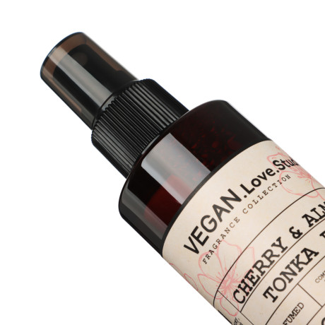 Парфюмированный спрей для тела VEGAN.Love.Studio Cherry, Almond, Tonka Bean, 150 мл