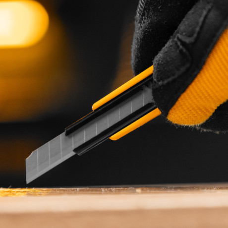 Лезвия, 9 мм, сталь SK5 - 0,4 мм, 10 штук Denzel