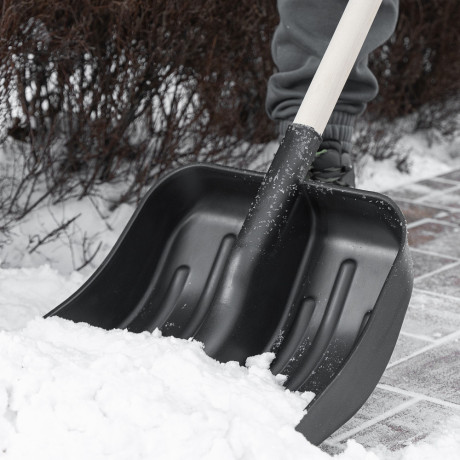 Лопата для уборки снега пластиковая, 360 х 405 х 1550 мм, деревянный черенок в/с, Сибртех