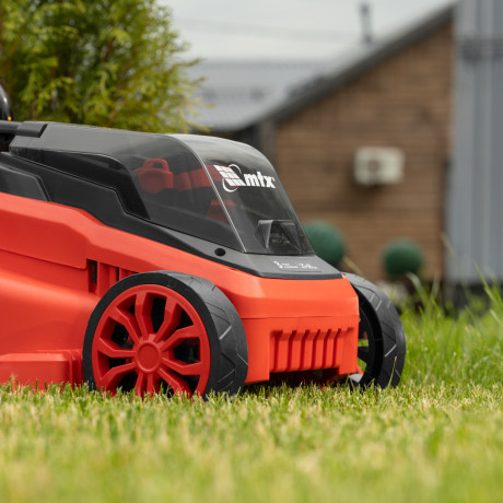 Газонокосилка аккумуляторная бесщеточная CLM-320, 320 мм, травосб. 30 л, Li-Ion, 20 В MTX
