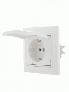 Lezard Мира  роз. СУ 1 мест. 16А (земля) с крышкой, бел. (ПБТ, корпус PC)  701-0202-123B
